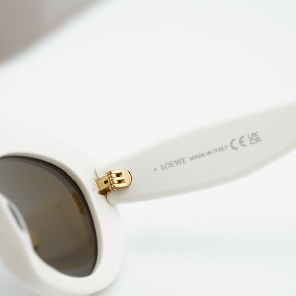 Loewe LW40153I 25E Sunglasses Ivory Cat Eye Frame, Brown Lenses main image 4